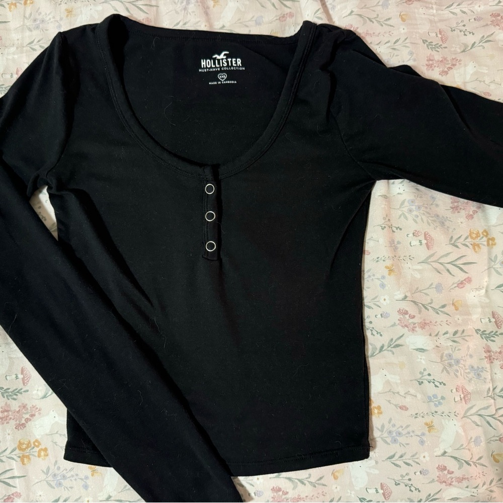 Hollister Black Long-Sleeve Scoop Henley Top